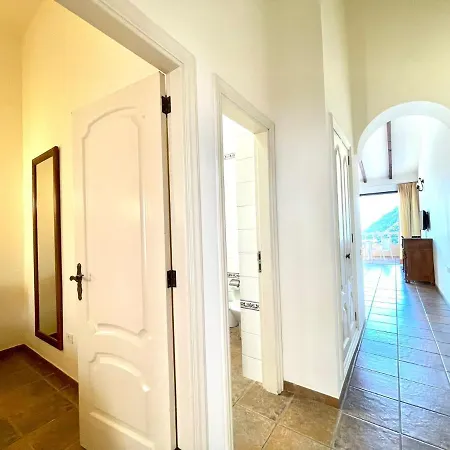 Apartamento Piso Alto, Pool, Cerca De La Playa *