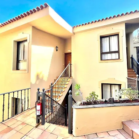 Apartamento Piso Alto, Pool, Cerca De La Playa *